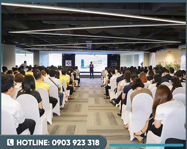 TỔ CHỨC HỘI NGHỊ